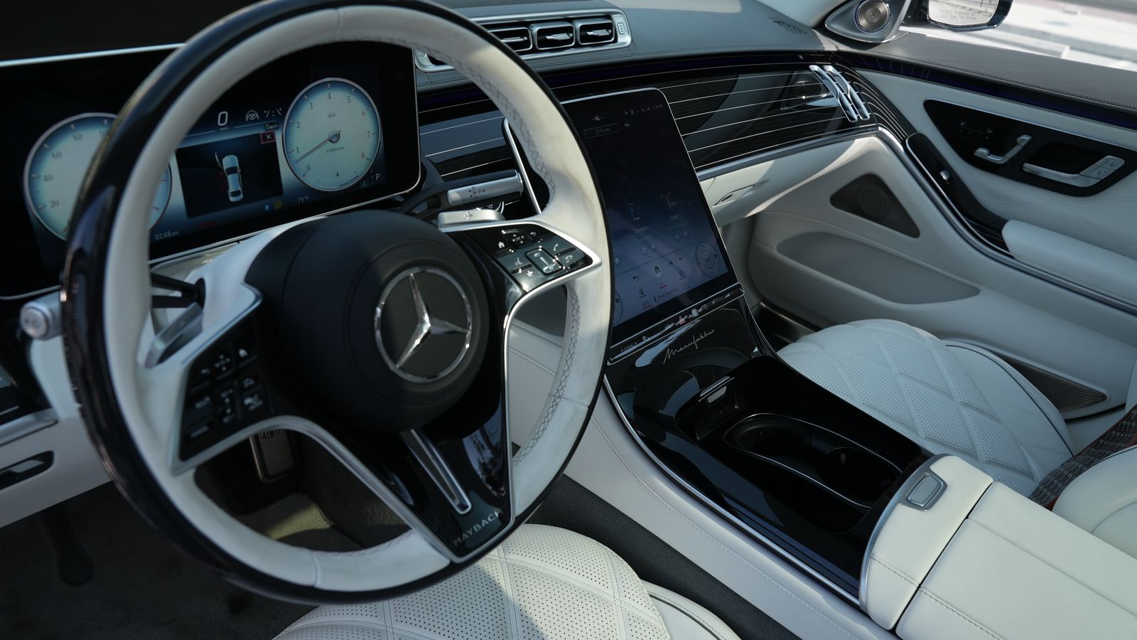 Rent Mercedes-Benz Maybach S680 BLACK 2024 in Dubai , UAE 