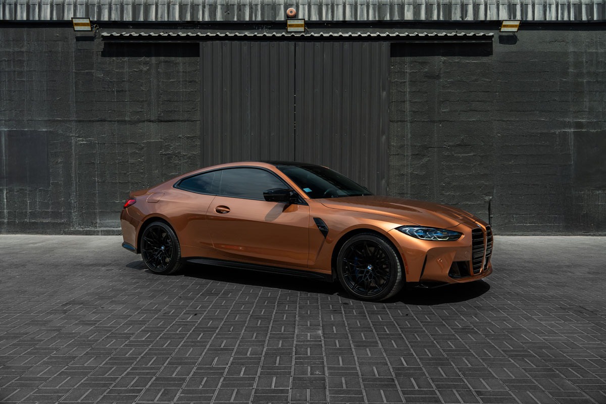 Rent Bmw Series m GOLDEN 2022 in Dubai , UAE 