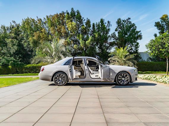 Rent Rolls-Royce Ghost WHITE 2021 in Dubai , UAE 