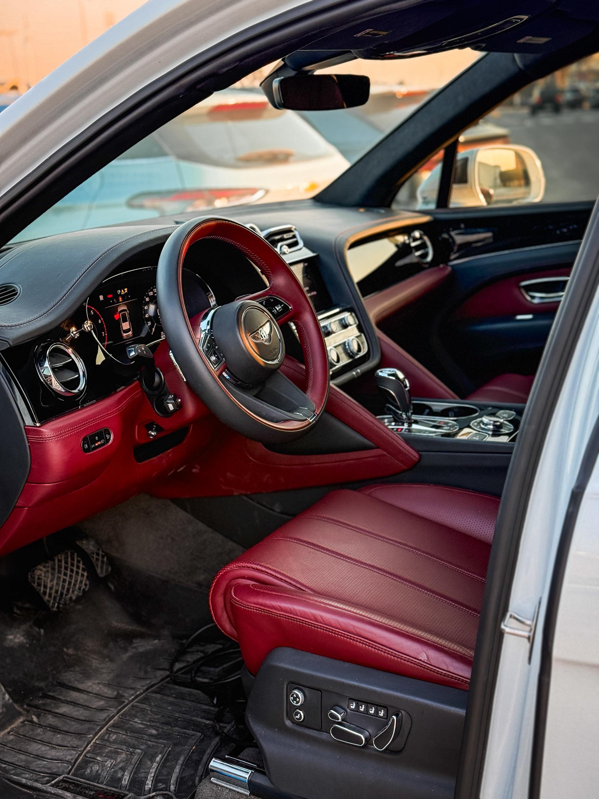 Rent Bentley Bentayga WHITE 2024 in Dubai , UAE 