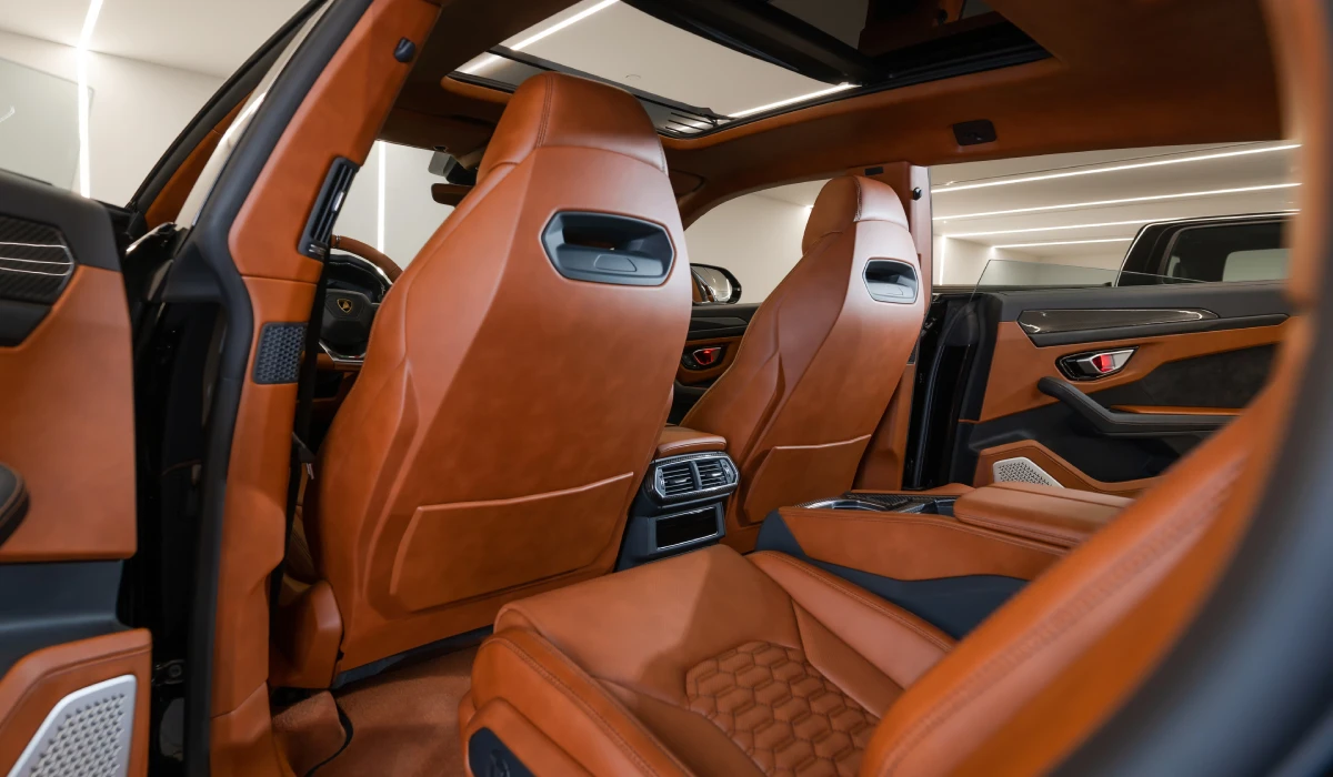 Rent Lamborghini Urus BLACK 2022 in Dubai , UAE 