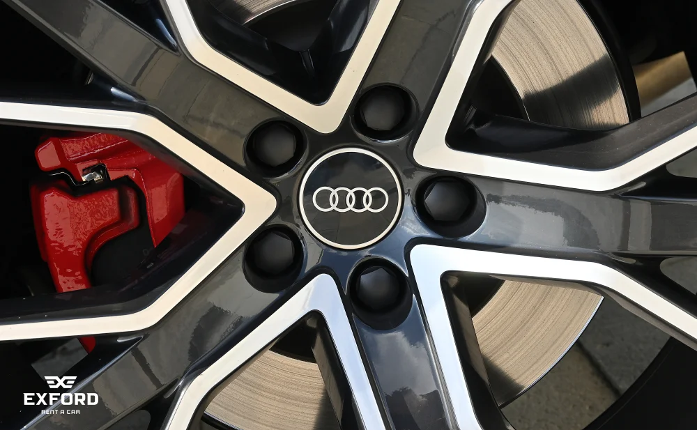 Rent Audi Q8 BLACK 2022 in Dubai , UAE 