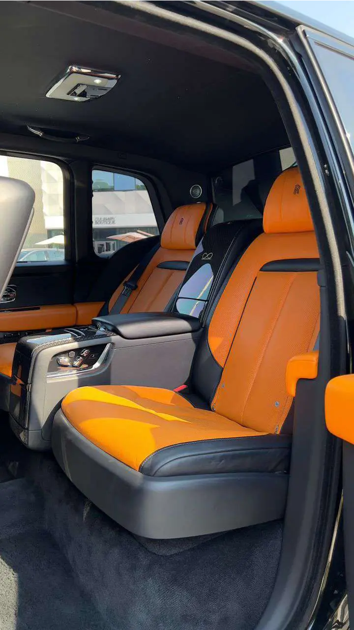 Rent Rolls-Royce Cullinan BLACK 2022 in Dubai , UAE 