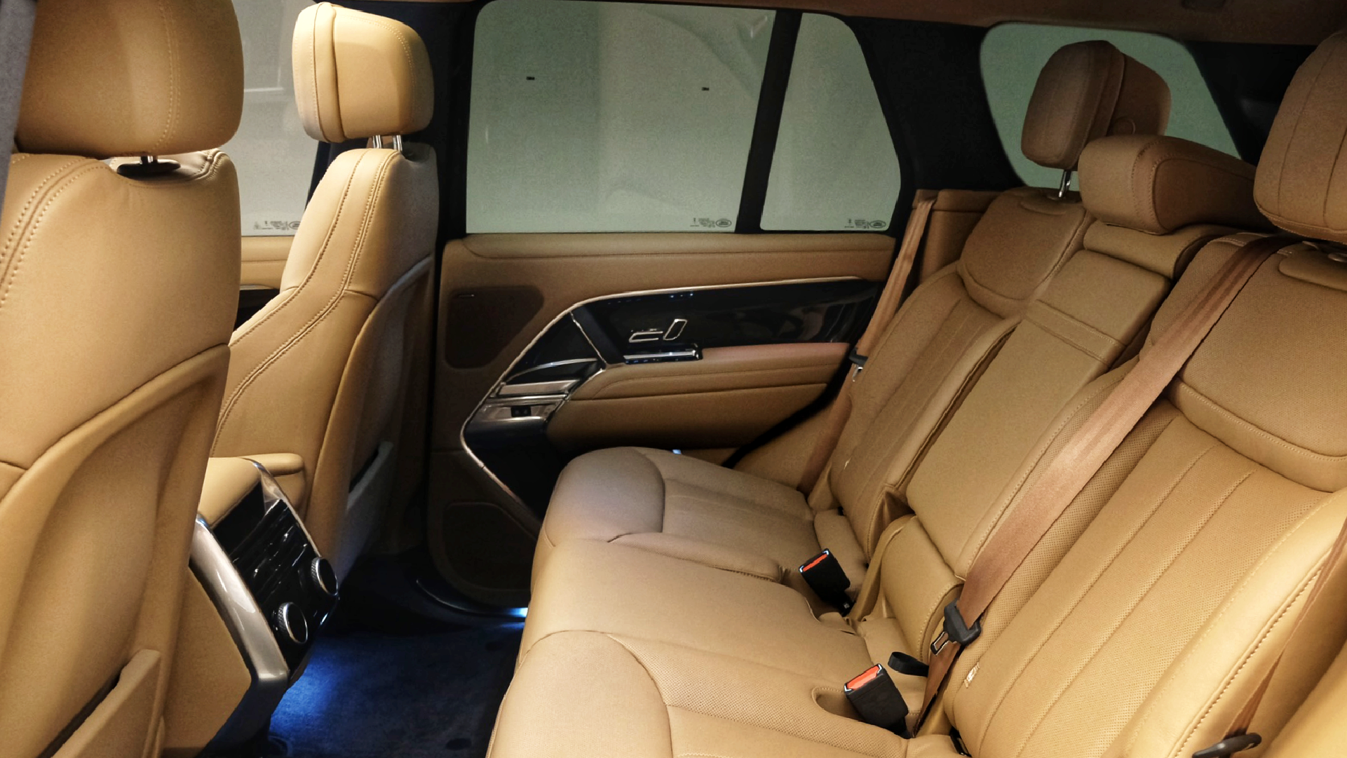 Rent Range-Rover Sport BLACK 2024 in Dubai , UAE 