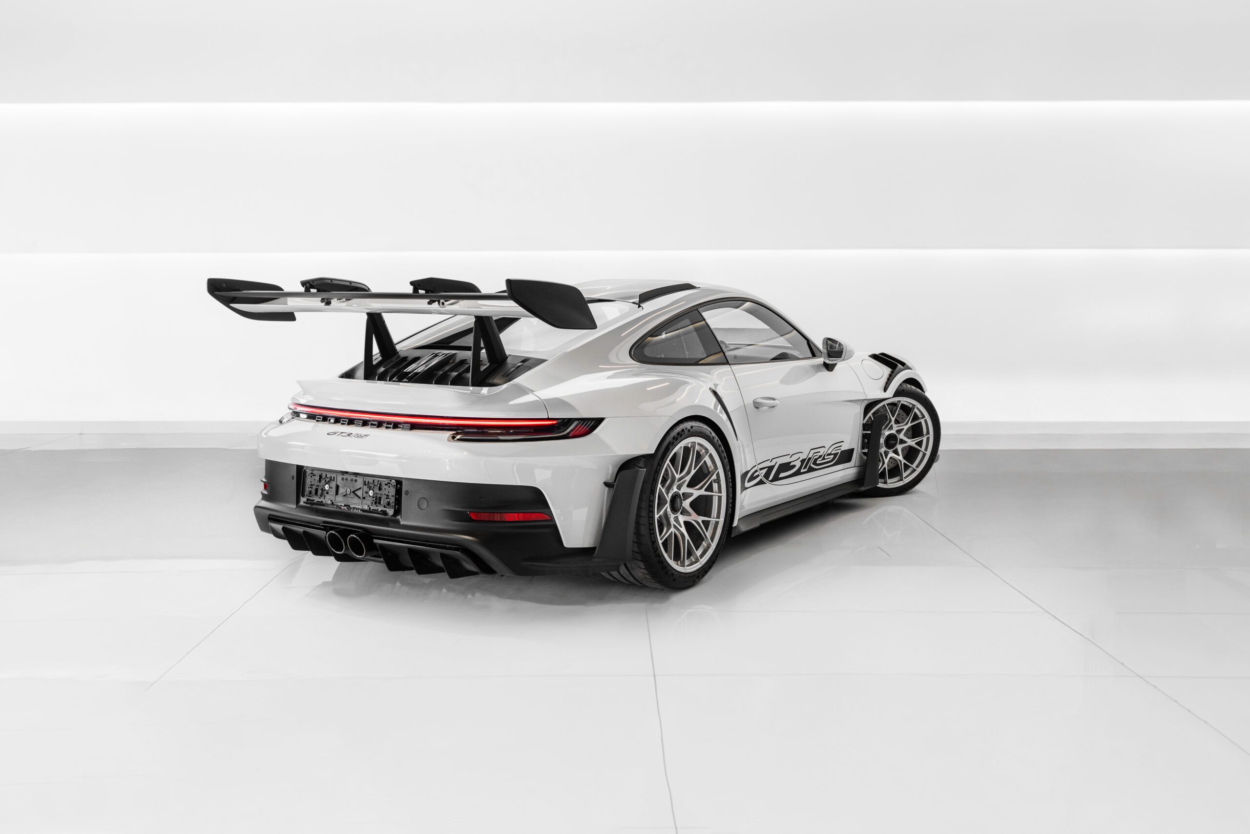 Rent Porsche 911 GT3 RS WHITE 2025 in Dubai , UAE 