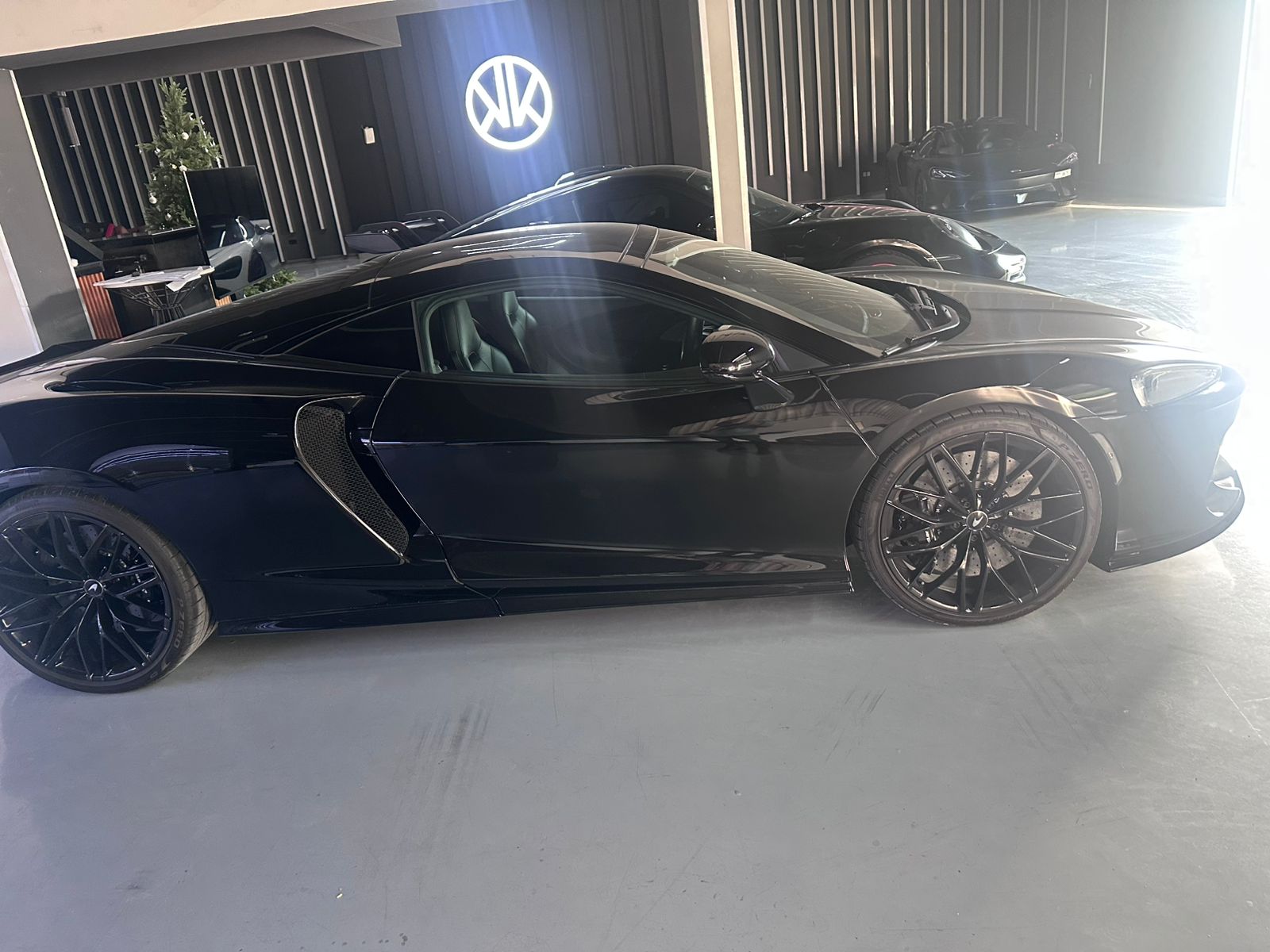Rent McLaren Gt BLACK 2021 in Dubai , UAE 