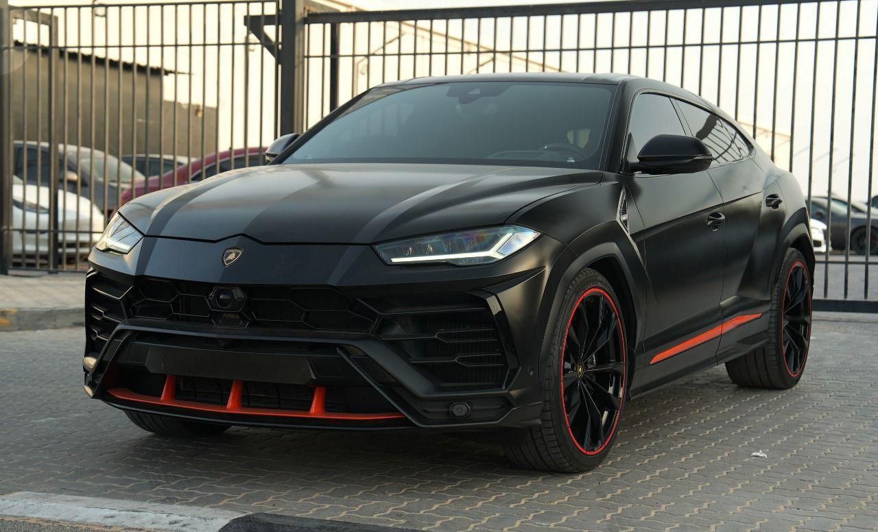 Rent Lamborghini Urus BLACK 2023 in Dubai , UAE 