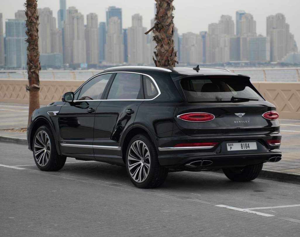 Rent Bentley Bentayga BLACK 2024 in Dubai , UAE 
