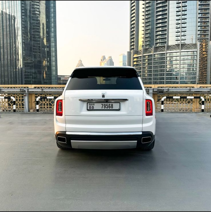 Rent Rolls-Royce Cullinan WHITE 2024 in Dubai , UAE 