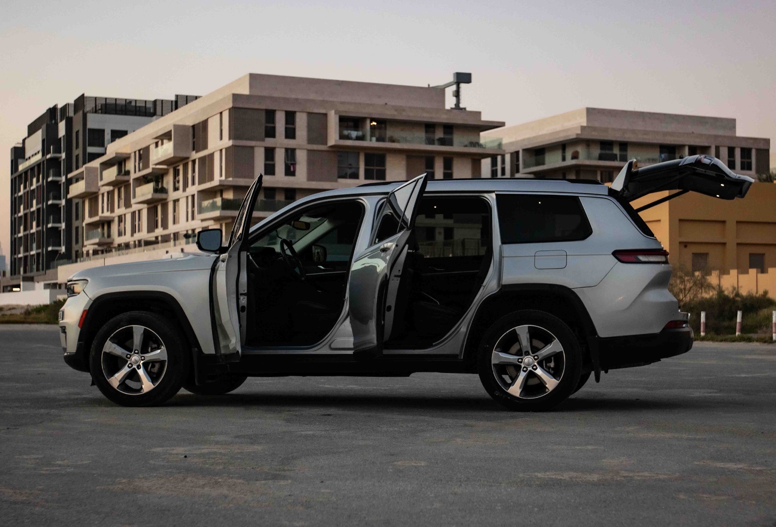 Rent Jeep Grand cherokee  Silver 2025 in Dubai , UAE 