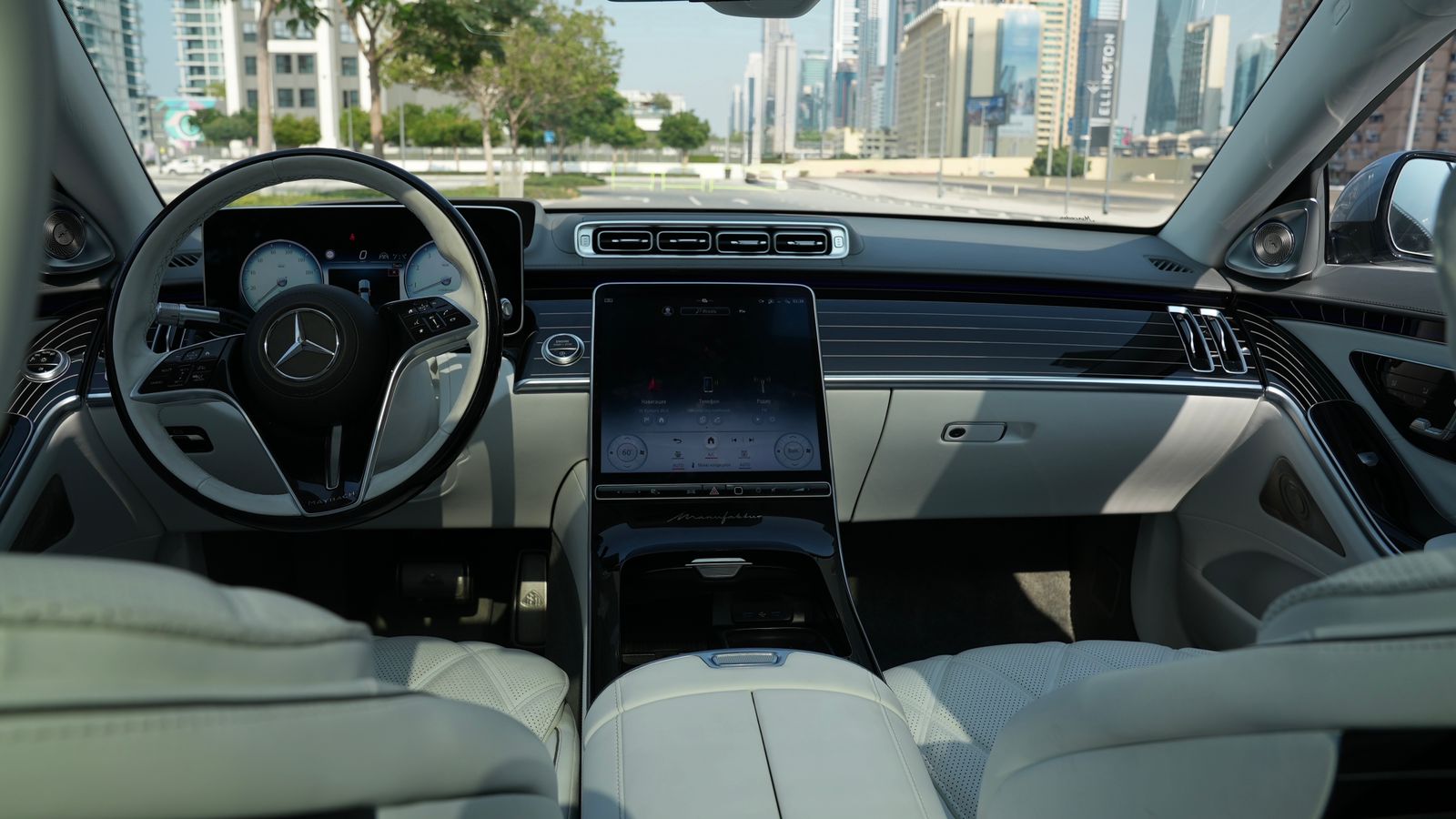 Rent Mercedes-Benz Maybach S680 BLACK 2024 in Dubai , UAE 