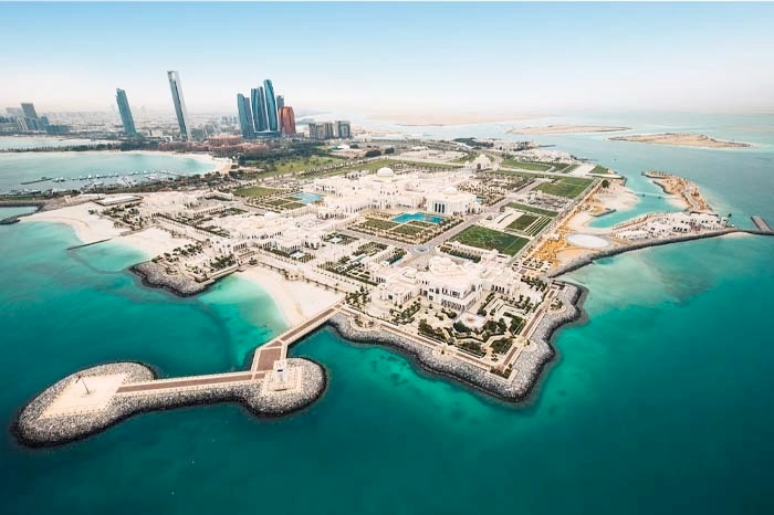 Car Rental in Abu Dhabi